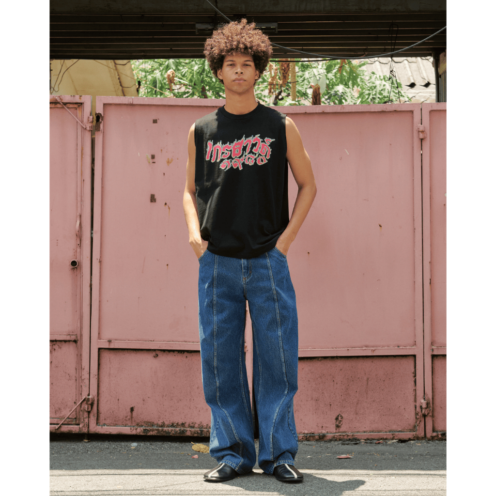 " TEN-WHEELED TRUCK " GREYHOUND SOUVENIR