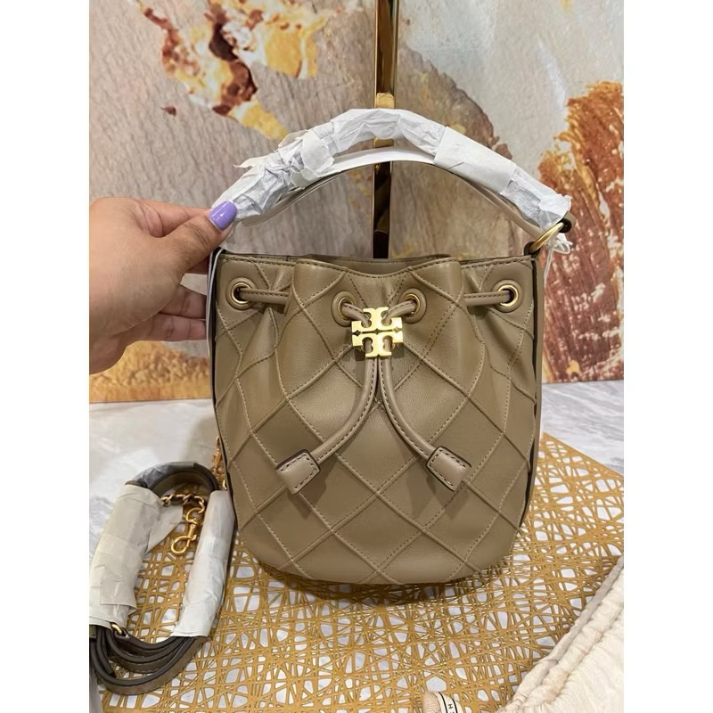 จีบ Newshop Small Fleming Soft Bucket Bag 142565