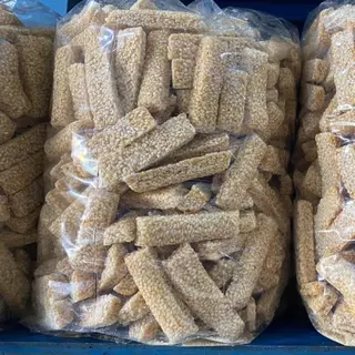 [ครึ่งกิโล] งาตัดสูตรโบราณ แม่สมคิด โบร่ำโบราณขนาดแท้ สูตรหวานพอดีกรอบไม่เหนียว งาตัดงาคั่ว