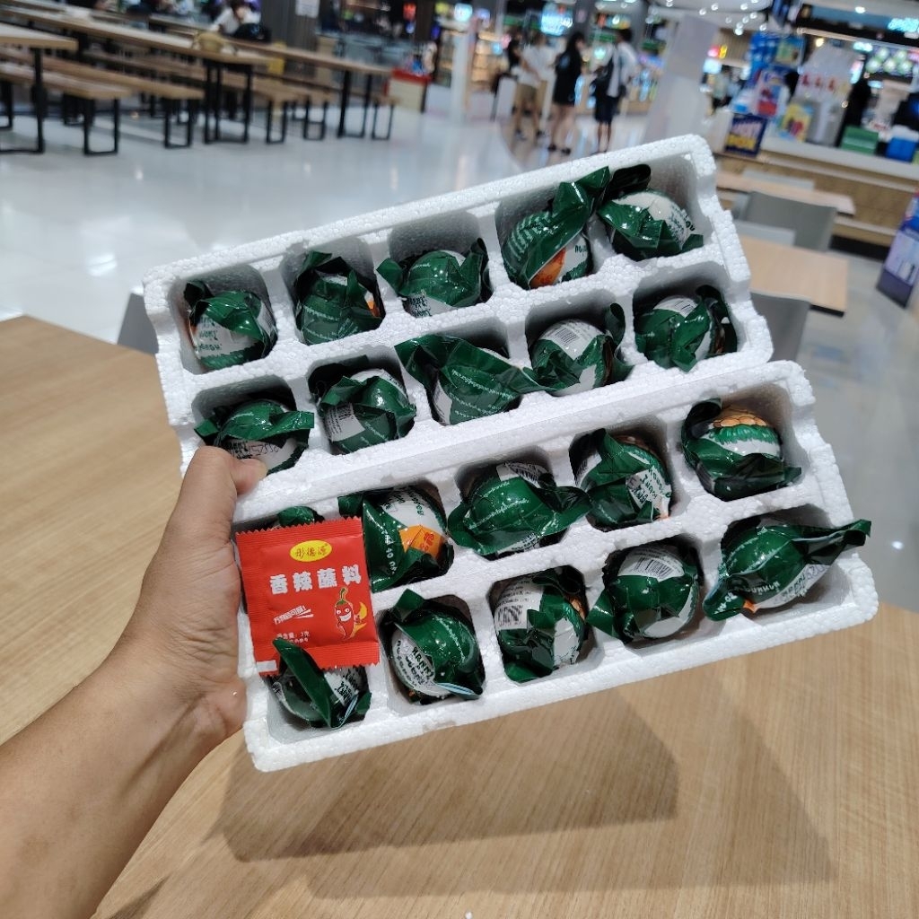 ไข่เป็ด ไข่ลูกเวียดนามและไข่ไก่ ไข่ลูกอ่อน สินค้าขายดี (สุกแล้วไม่ต้องต้มไม่ต้องอุ่นร้อน) สามารถทานได้เลย ไข่ระยะ 2 รสชา