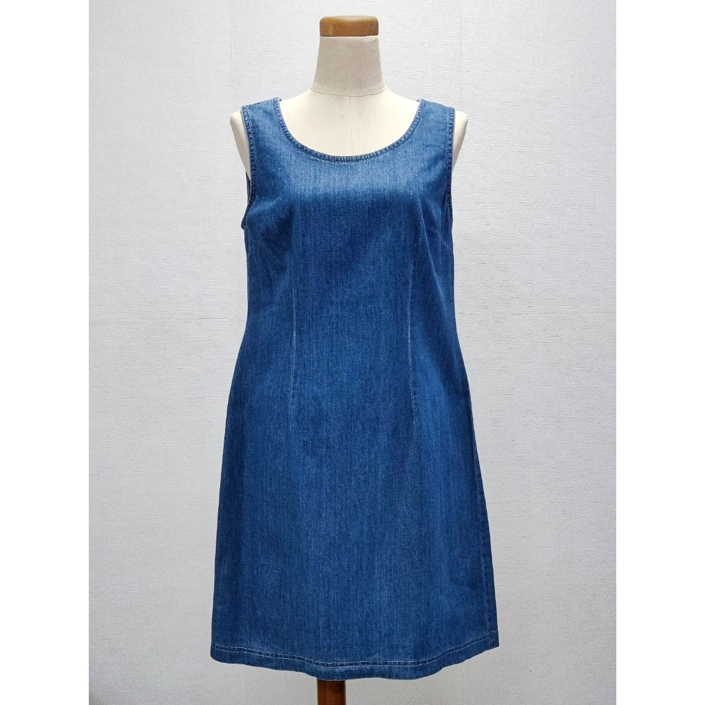 เดรสยีนส์แขนกุด CDC ผ้าคอตตอนนุ่ม ทรงเข้ารูป เรียบหรู มือสองสภาพใหม่