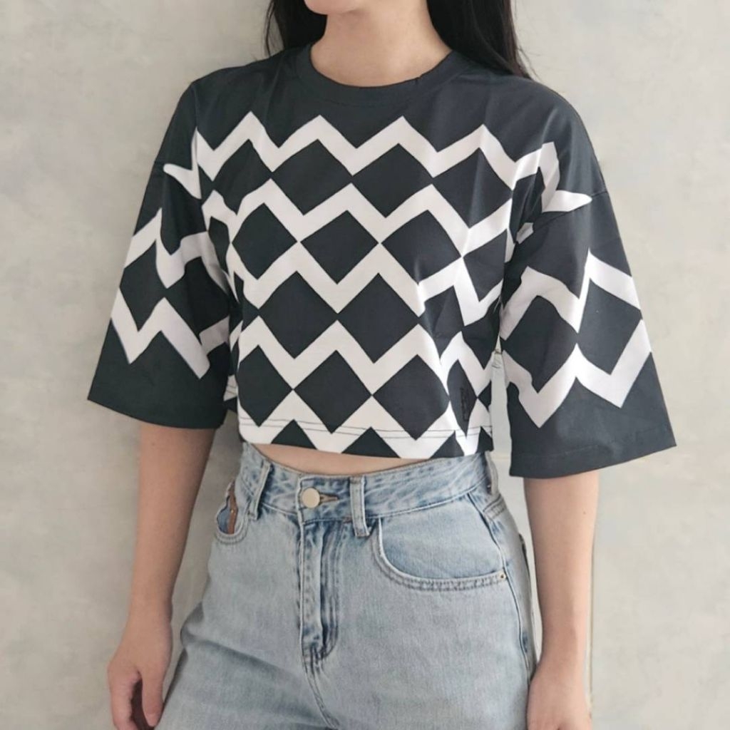 MBL เสื้อครอปคอกลม "AUTUMN CROP" Freesize