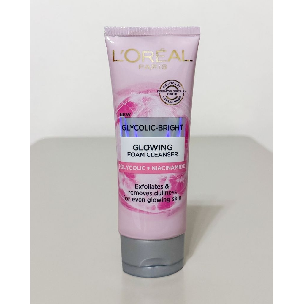 LOREAL PARIS Glycolic Bright Glowing Foam Cleanser 100 ml ลอรีอัล ปารีส ไกลโคลิค ไบรท์ โกลว์อิ้ง โฟม คลีนเซอร์ 100 มล.