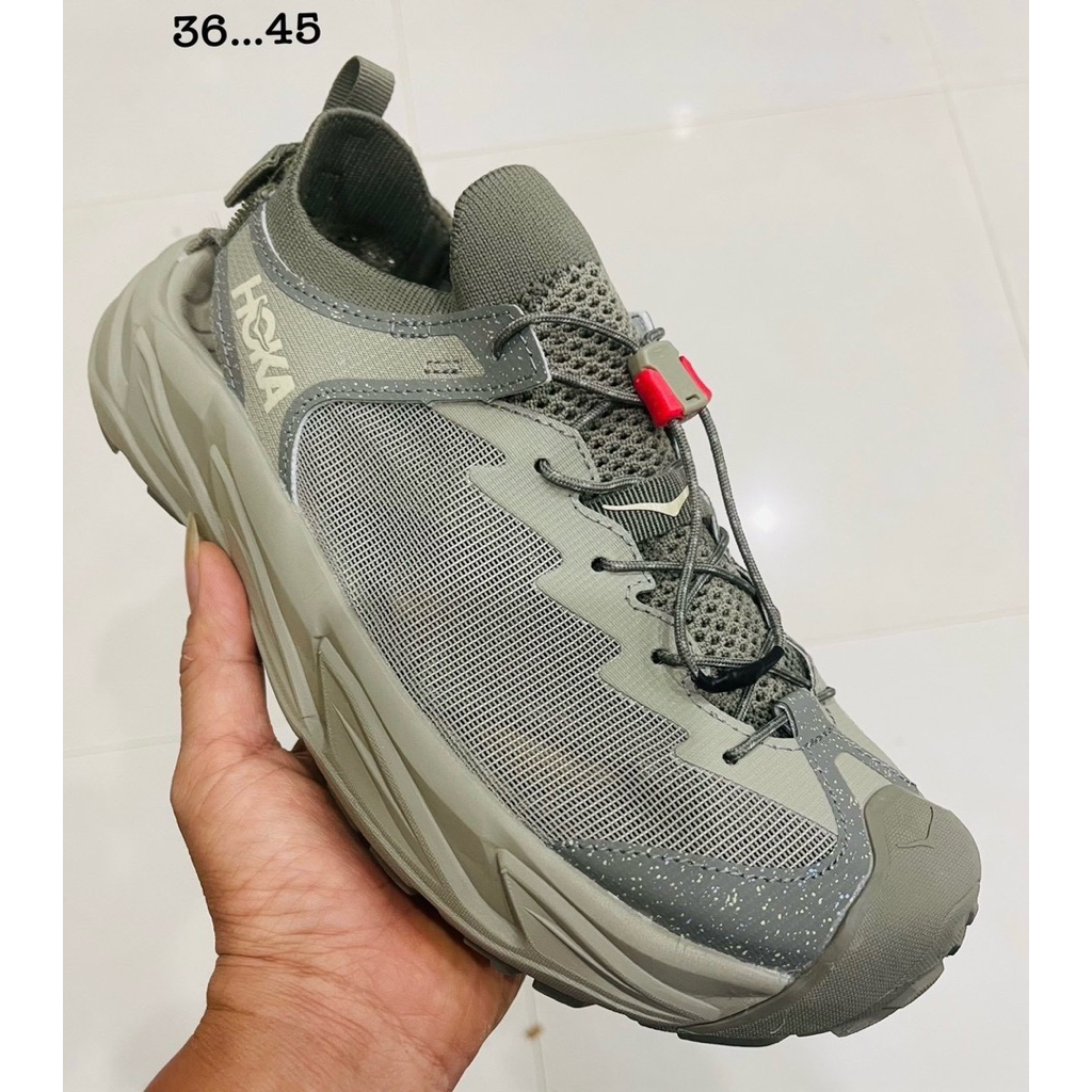 รองเท้า Hoka แบบสวม แบบใหม่ครับ