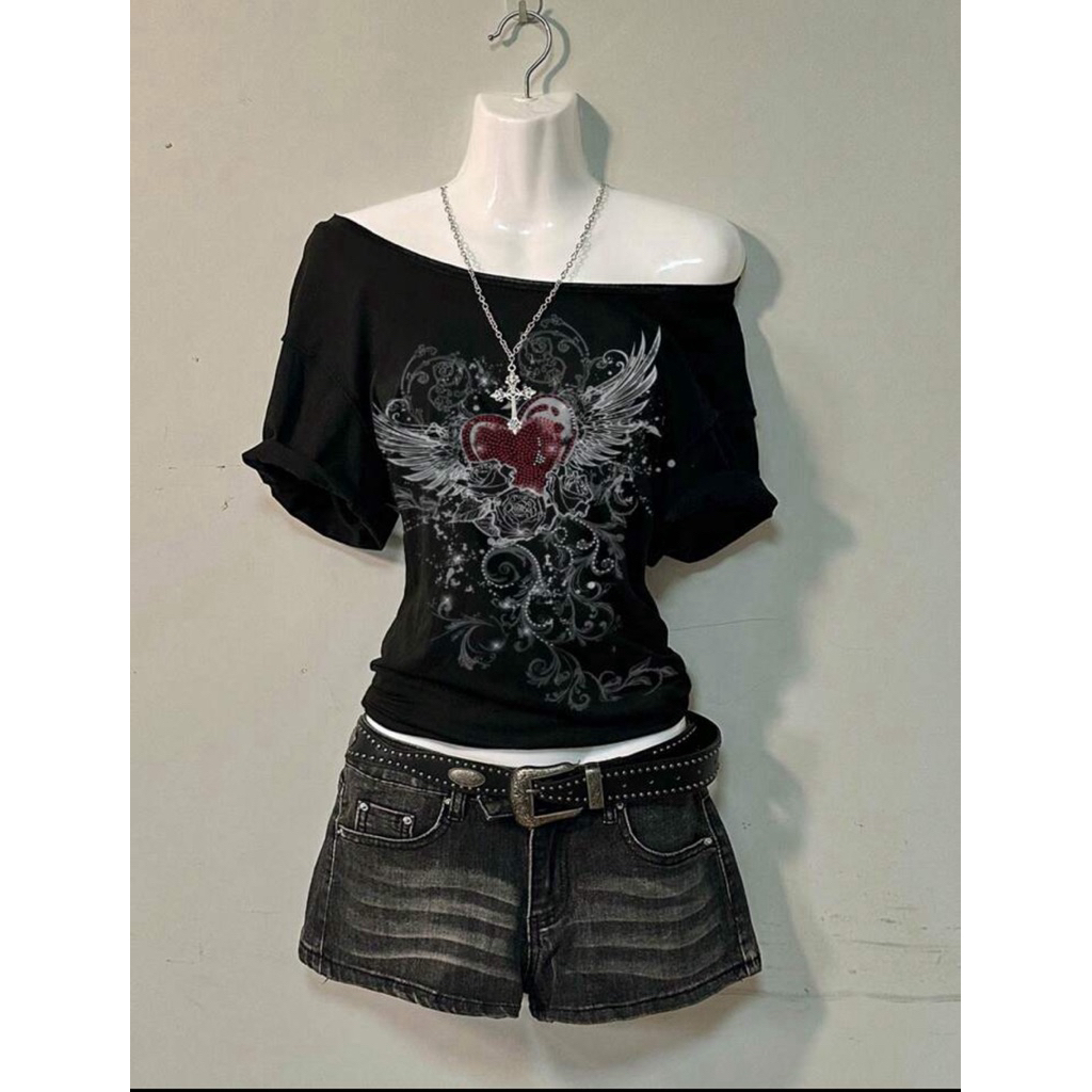 เสื้อเท่ๆ แนว ootd ปาดไหล่