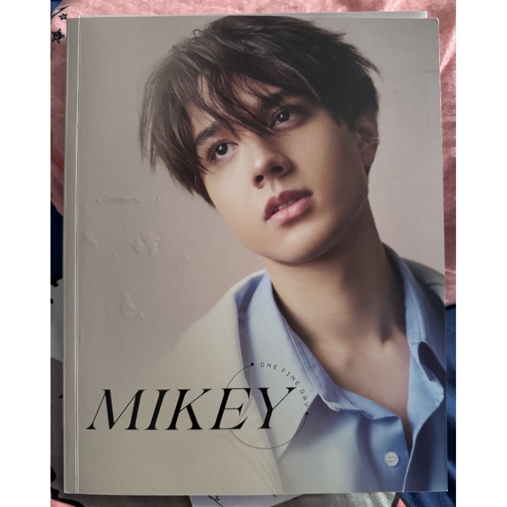 พร้อมส่ง โฟโต้บุุ๊ค Photo book One fine day Mikey ไมกี้ปณิธาน Mikey