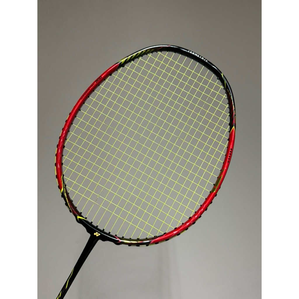 ไม้แบดมือ 2 Yonex Voltric LD-Force (3U/4UG5) SP/TH