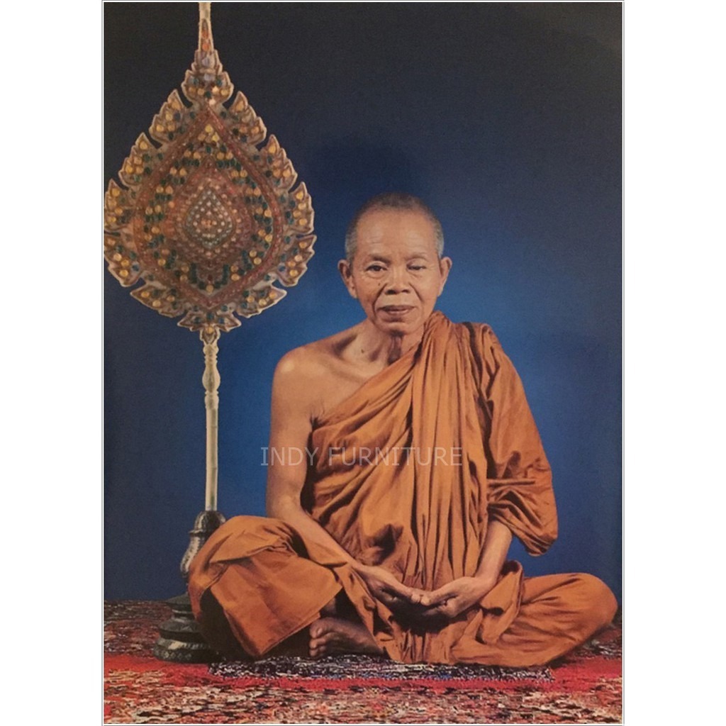 (9236) รูปภาพมงคล  หลวงพ่อคูณ นั่งสมาธิมีตาลปัตร วางข้างเข่า ขนาดภาพ 15x21นิ้ว ( 38 x54 ซม.)
