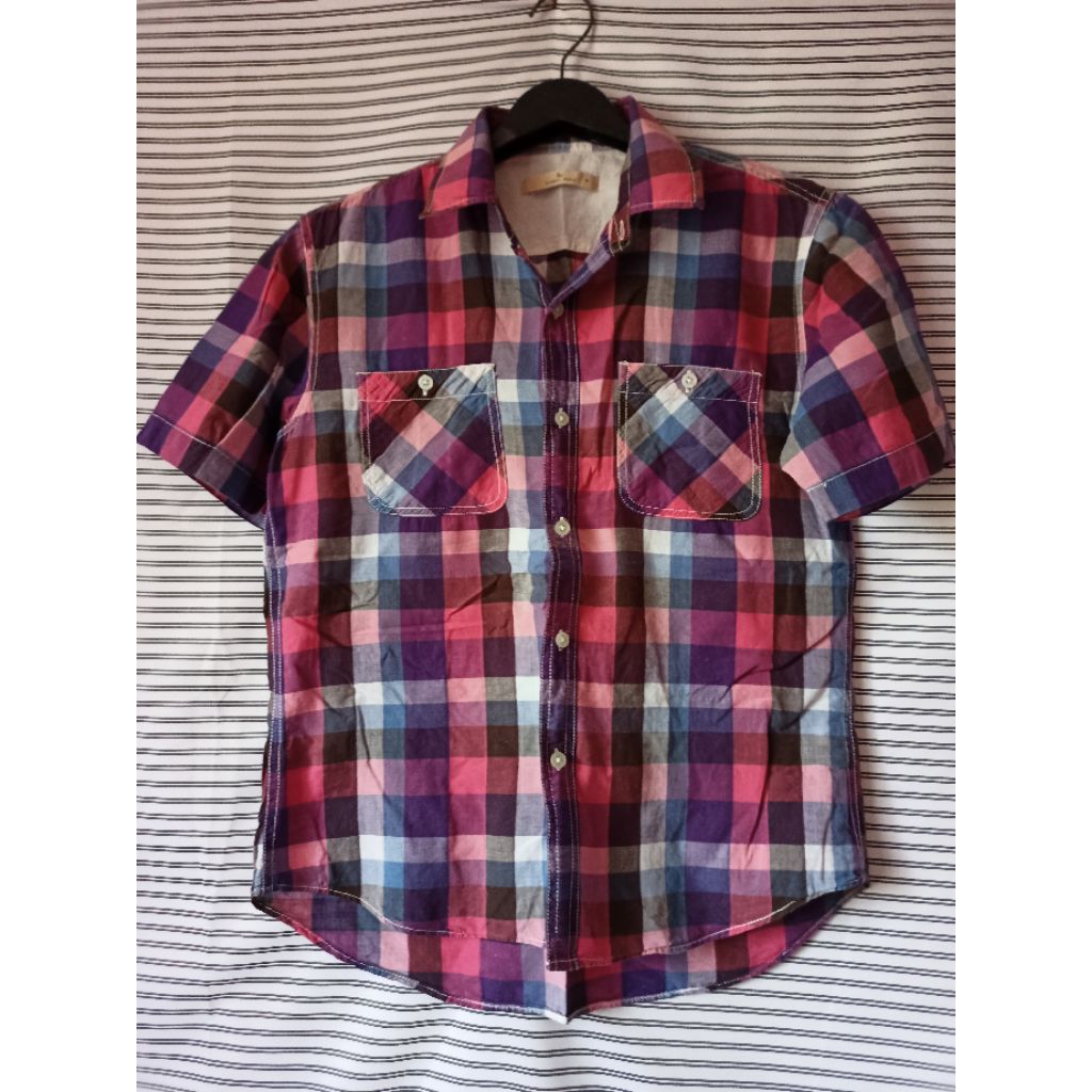 H191 เชิ้ตหญิงมือสอง คอตตอนเบา รอบอก 39 บ่า 17 แขน 8.5 ยาว 26.5