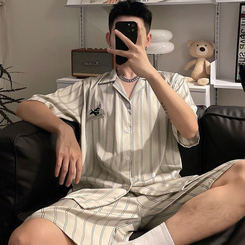 มาใหม่ ชุดนอนผู้ชาย ชุดนอนใหม่ล่าสุด ผ้าซาตินชุดนอน แขนสั้น+ขาสั้น ส่งจากไทย