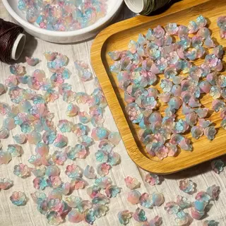 (ส่งจากไทย!!)ลูกปัดดอกระฆังแก้ว ลูกปัดดอกไม้ 10 ชิ้น (Lily of the Valley) DIY