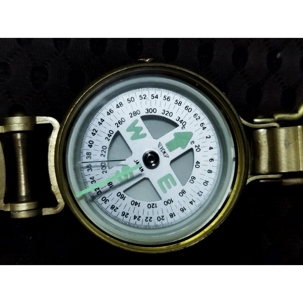 เข็มทิศ Vixen LENSATIC COMPASS LIQUID FILLED C9-45+2400 ycm  เข็มทิศทหาร