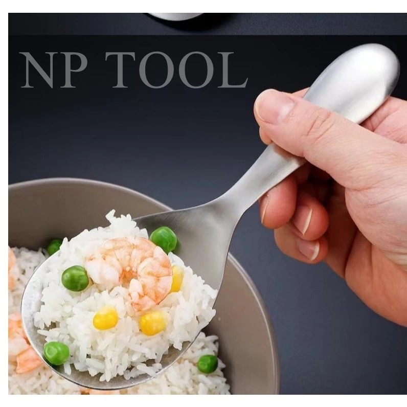 NP-349 ทัพพีตักข้าวลึก บนโต๊ะอาหาร ช้อนสแตนเลส ขนาดใหญ่ หนา กันสนิม ด้ามจับเรียบ เสิร์ฟ ช้อนในครัวเรือน