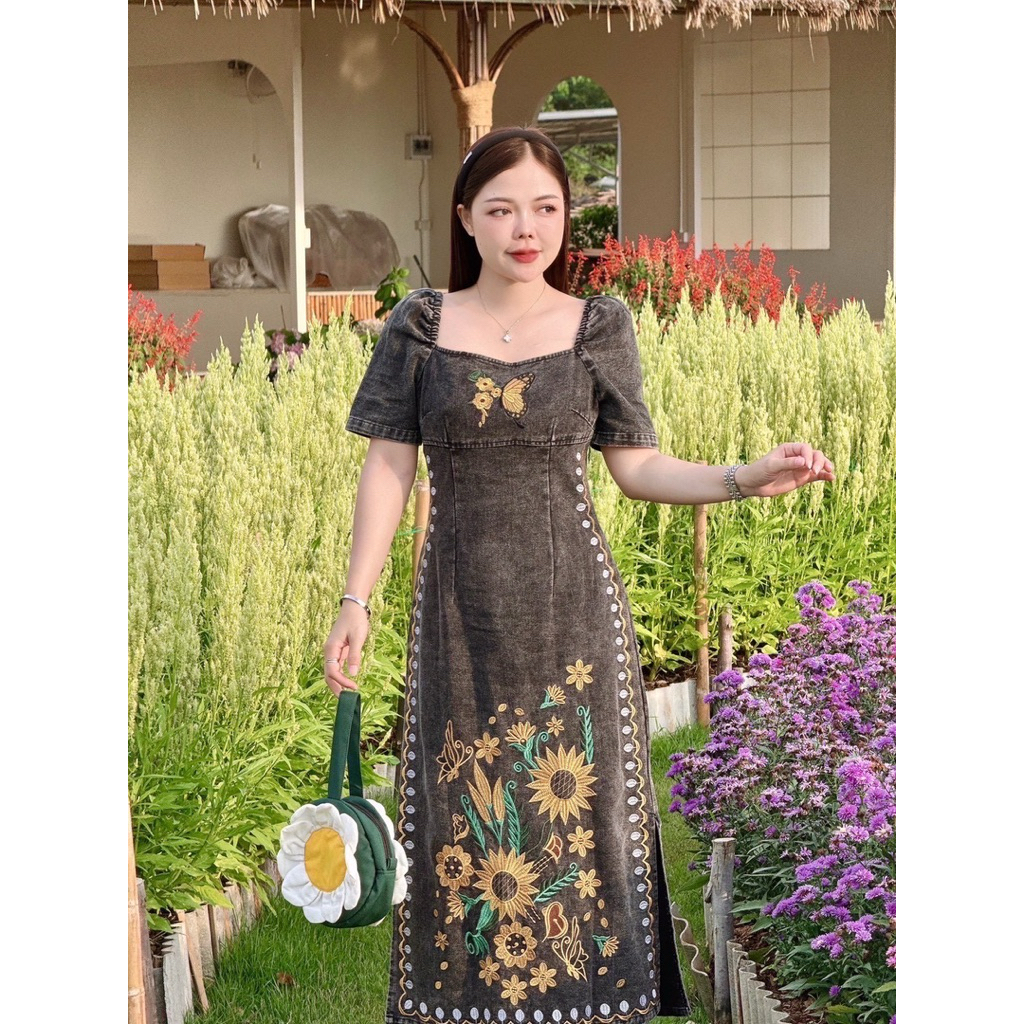 (s,m,3xl) เดรสยีนส์ งานปักทั้งชุด ปักดอกทานตะวัน สวยมากๆ งานป้าย si-am