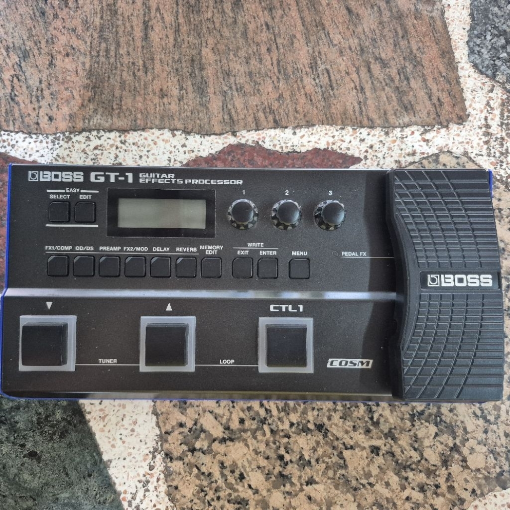 เอฟเฟคกีตาร์ BOSS GT-1 Multi effect