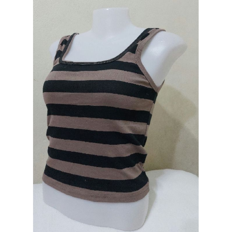 เสื้อกล้าม คอ u หน้า u หลัง สำหรับสาวอวบ ใส่แนบลำตัว กระขับเข้ารูป ไม่ร้อน เอวลอย เป็นผ้ายืดใส่สบายตัว ไซด์ XL