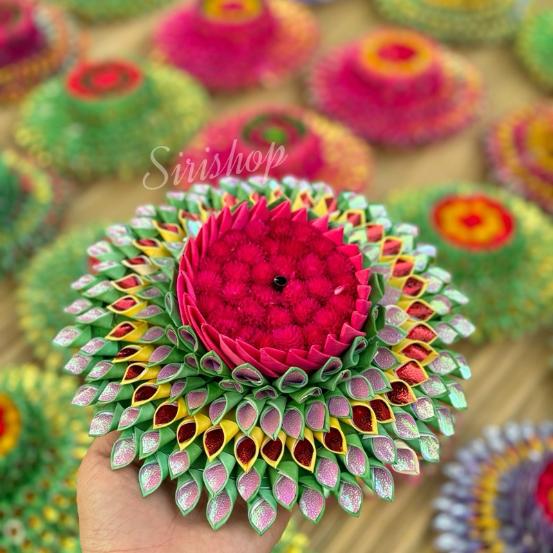 กระทง กระทงใบลานย้อมสีคละสีติดดอกไม้ (สินค้าถ่ายจากงานจริง)ขนาด8นิ้ว