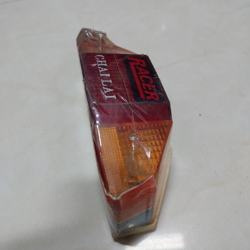 ชุดไฟท้ายแต่งใส่ Yamaha RXZ-RXZ135-RXZ-D งานไฉไล ของใหม่เก่าเก็บสภาพสวยๆพร้อมใส่ใช้งาน