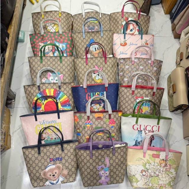 กระเป๋าถือผู้หญิง ตรงปก % New กระเป๋า ขนาด 20 cm. งานเกรด : Hi-end 1:1 งานสวยมาก