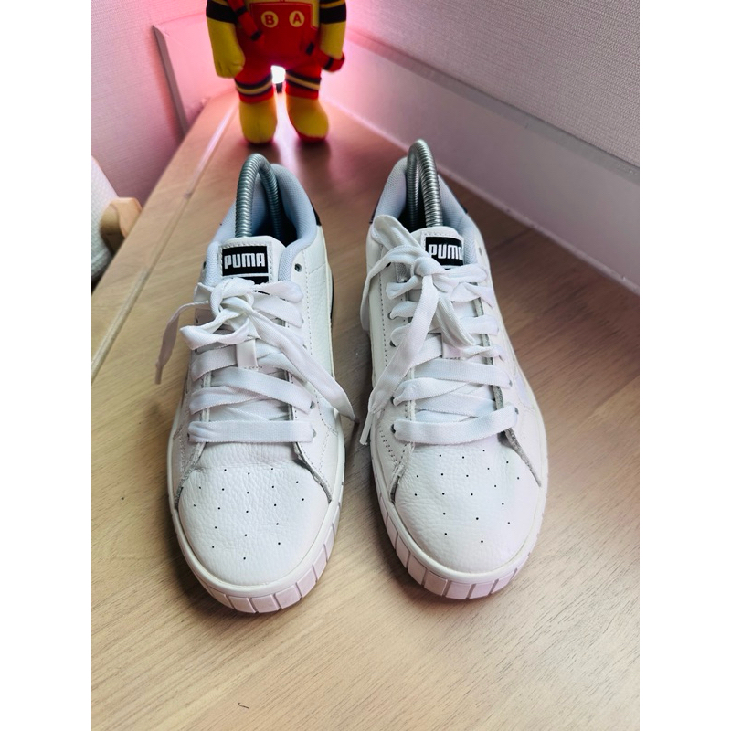 Used รองเท้าผ้าใบ Puma