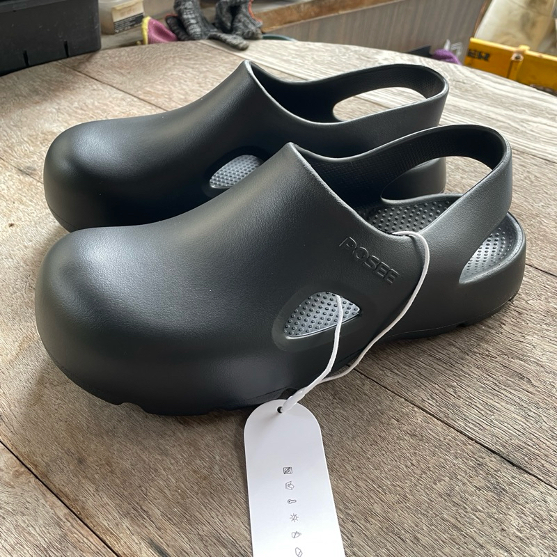 Posee Mae Cloud ของแท้ รองเท้าแตะ ผู้ชาย สีดำ รัดส้น  พื้นหนา กันลื่น สีดำ sz 44-45 ขนาดเท้า 27.5