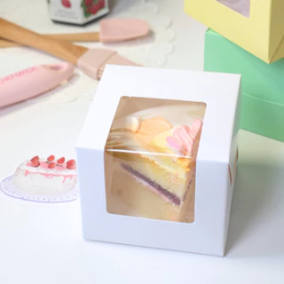 กล่องใส่เค้กชิ้นเดี่ยว 8.5 ซม. ทรงจตุรัส หน้าต่างวี ขนาด 10x10x8.5 cm (40ใบ/แพ็ค) กล่องเค้ก ทรงสูง