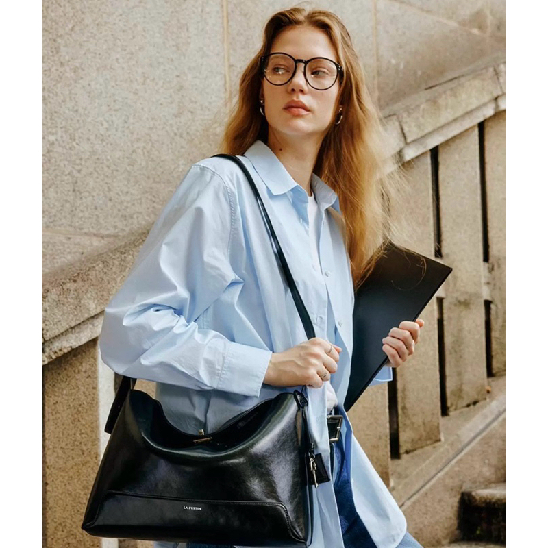 [โค้ดลด 30% ลดสูงสุด 600.-] La Festin Leather Tote Bag qกระเป๋าสะพายข้าง La Festin