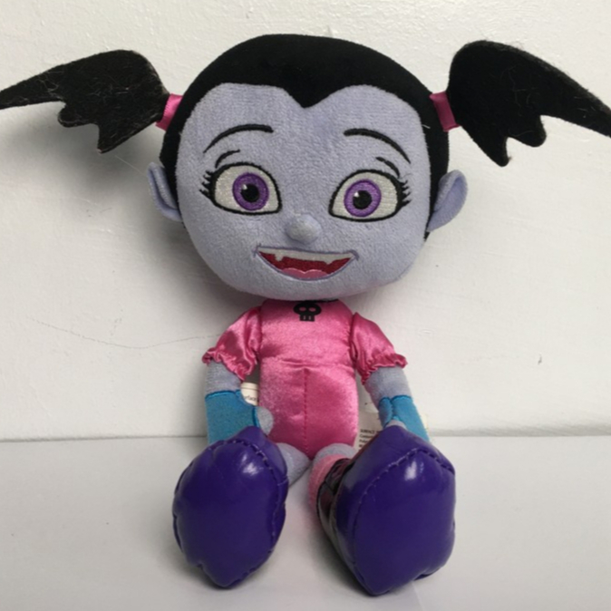 ตุ๊กตา สาวน้อยแวมไพร์ริน่า (Bx Vampirina DSN)