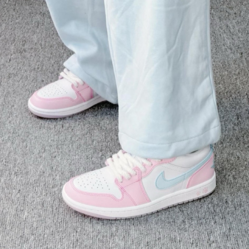 (พร้อมส่ง ของแท้ 100%) AIR JORDAN 1 LOW "PAW PRINT“