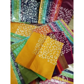 ผ้าเช็ดหน้าลายบาติก 16*16นิ้ว  เนื้อผ้าฝ้าย100% ผ้านิ่ม ซับเ…