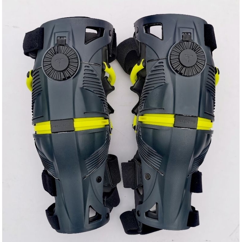 การ์ด​เข่ากันบิด protecp