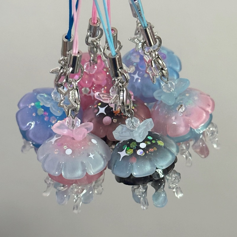 🪼jellyfish keychain (Handmade 100%)พวงกุญแจแมงกะพรุน (เล็ก)