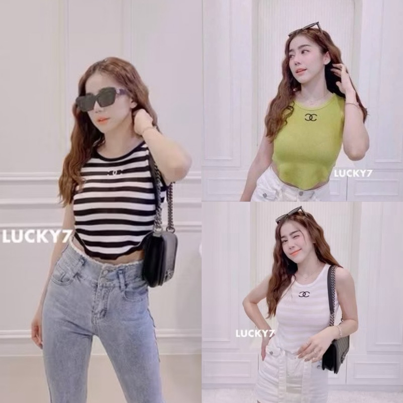 BY IRA ท็อปครอปCC ริ้วๆ งานปักซิกเนเจอร์ ทรงโค้งตัวยูใส่แล้วสลิมไม่ไหววว