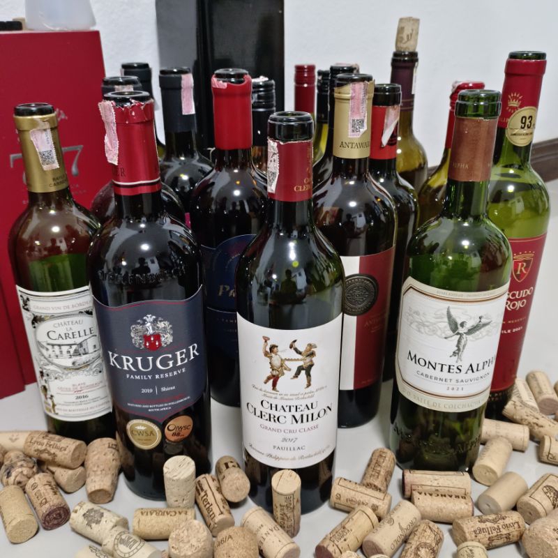 มาใหม่ขวดไวน์เปล่า พร้อมจุกขวด มีให้เลือกหลายแบบหลายยี่ห้อ