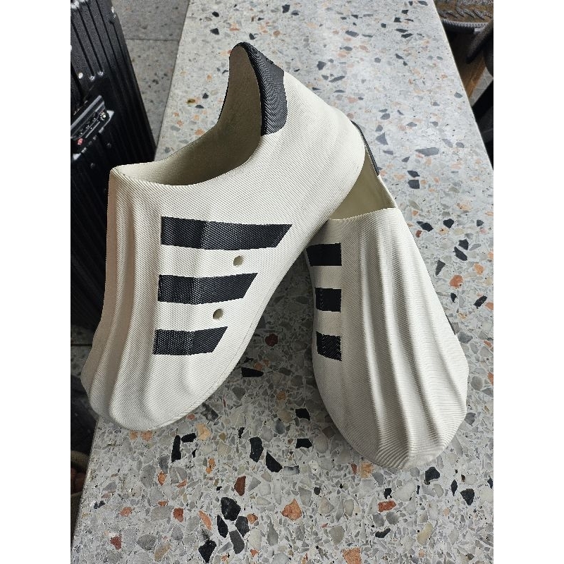 Adidas Adifom Superstar ของแท้ มือสอง สภาพดีมากใส่น้อยมากๆ ไซด์ 9uk
