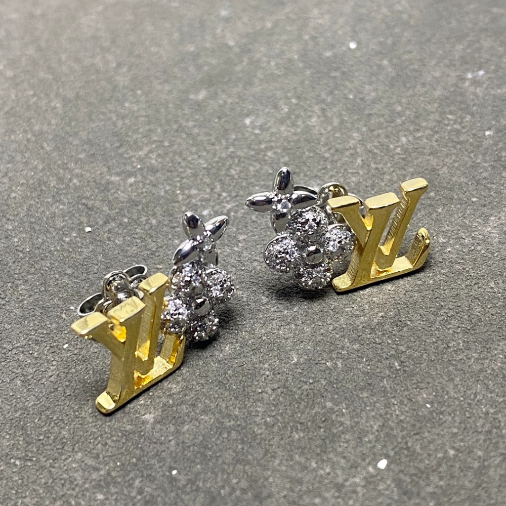 Lv earrings New color diamond letter earrings Code: BDL135306