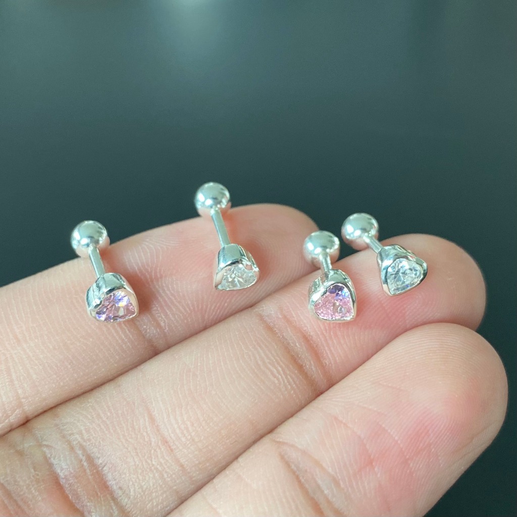จิวหูเงินแท้ Heart Earrings 92.5% (จิวหุ้มหัวใจบอล)