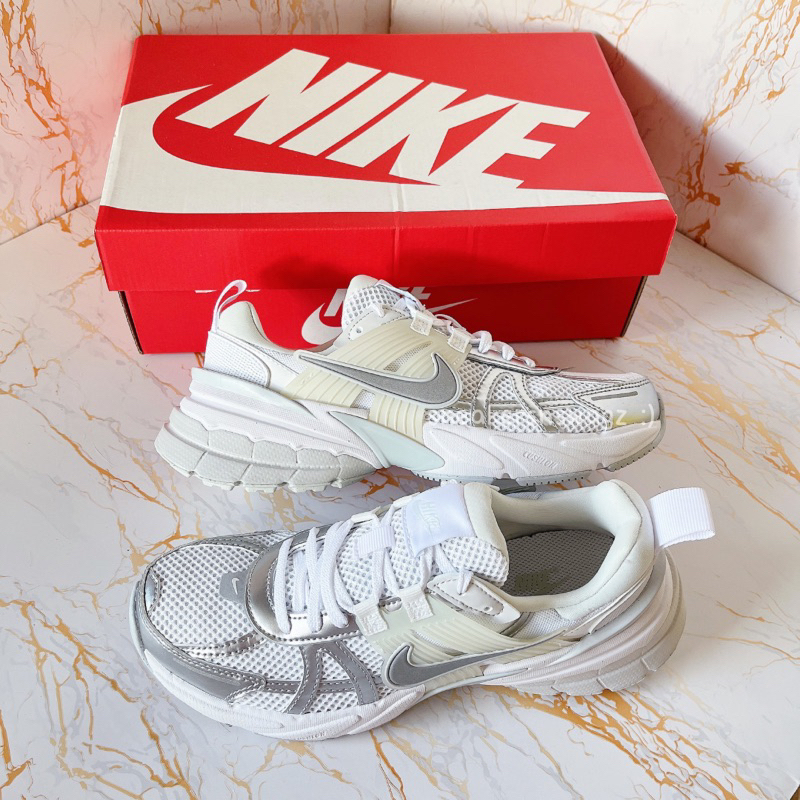 อ่านก่อนสั่งค่ะ พร้อมส่ง & พรี รองเท้า Nike V2K Run Runtekk - (FD0736-104)