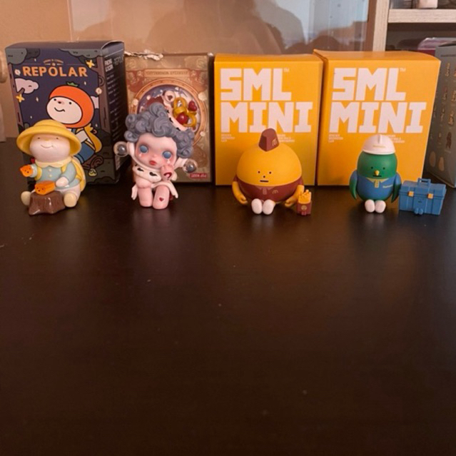 Art toys การ์ดกล่องอยู่ครบ