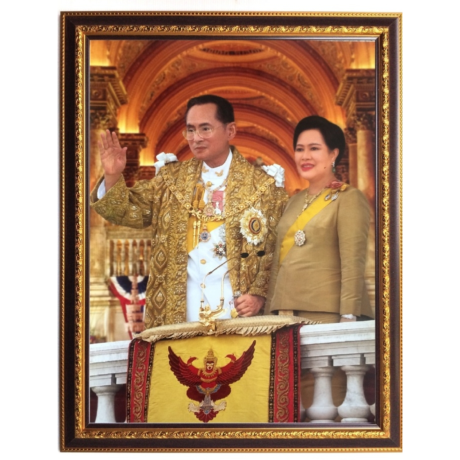 กรอบรูปรัชกาลที่9 โบกพระหัตถ์ขนาด 1823นิ้ว รูปที่ 3