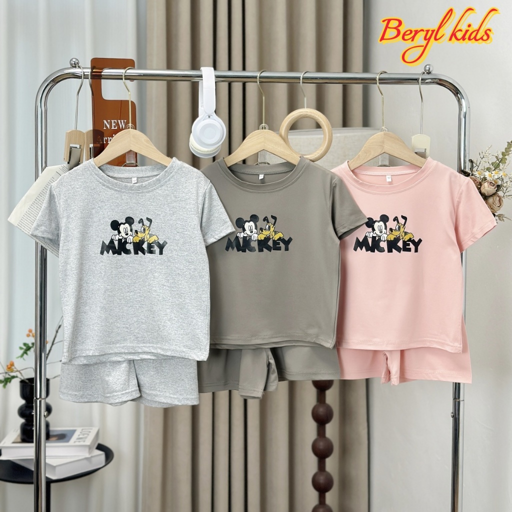 Beryl kids ชุดเซ็ทเด็กแฟชั่น ชุดสูทแขนสั้นเด็กชายฤดูร้อน เสื้อยืดคอกลมมิกกี้น่ารักกางเกงขาสั้น สบายๆ สไตล์เกาหลี