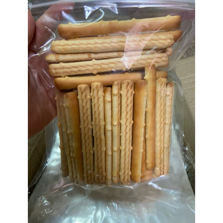[[แบ่งขาย]] ไผ่สีทอง  ขนมปัง VFOODS วีฟู้ดส์ ขนมปังปี๊บ บิสกิตไผ่สีทอง (สินค้าแตกหักง่าย)