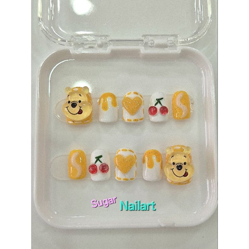 Handmade, handpainted nailart press-on nails