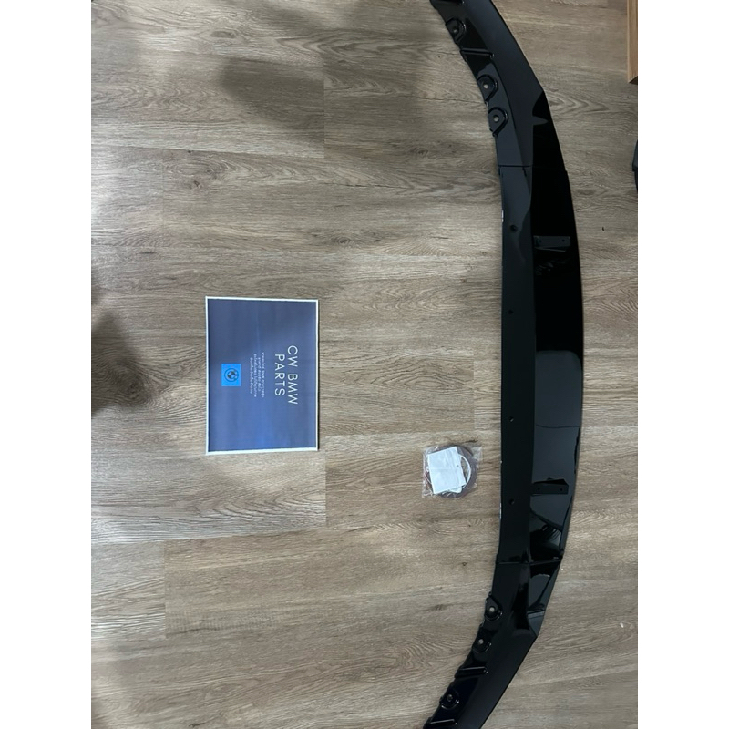 ของแต่ง ลิ้นหน้า BMW G30 ทรง M Per PreLCI/LCI สีดำเงา/เคฟล่า