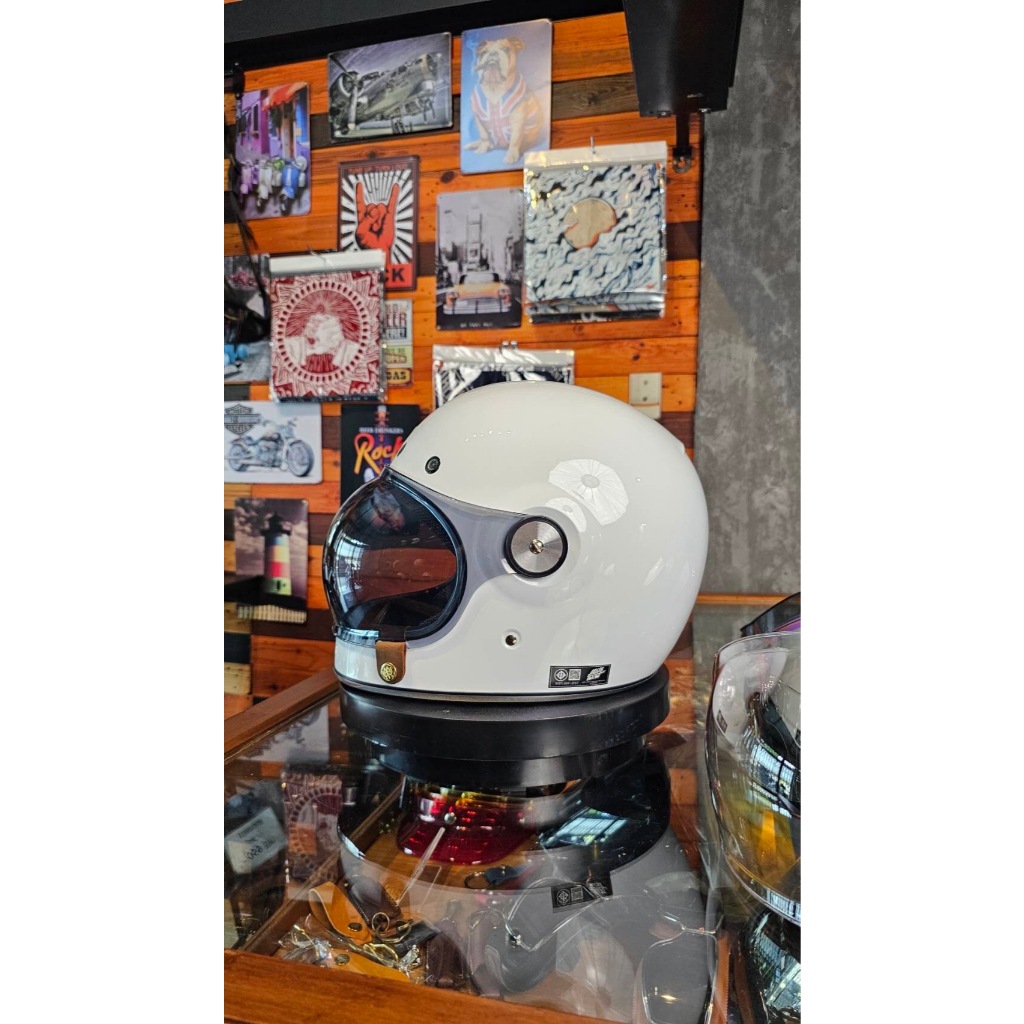 ชิวกระจกสำหรับหมวก Alphalt Helmshell x Mototwist