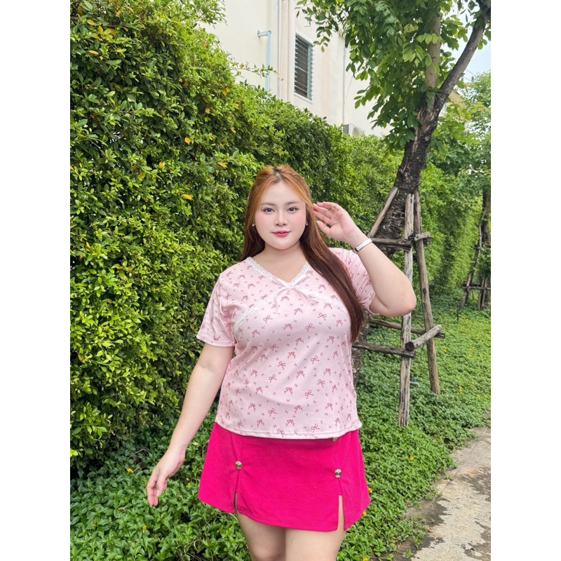 ร 63เสื้อคอวีพิมพ์ลายโบว์แต่งคอลูกไม้อย่างดีสำหรับสาวอวบ ผ้านุ่มยืดเยอะ