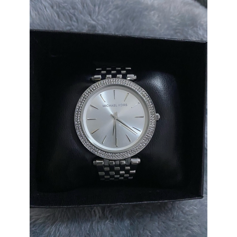 นาฬิกา Michael kors รุ่น mk3190 สีเงินปัดล้อมเพชร