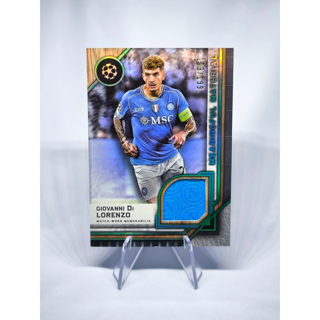 การ์ดชิ้นส่วนเสื้อ Topps Museum Giovanni Di Lorenzo 109/199 Material Patch 2023-24