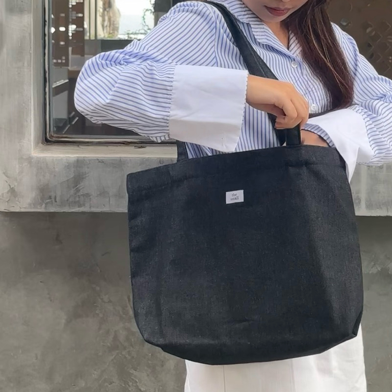 tote bag color basic & flowers pattern | กระเป๋าสะพายข้าง by the.smallstuff