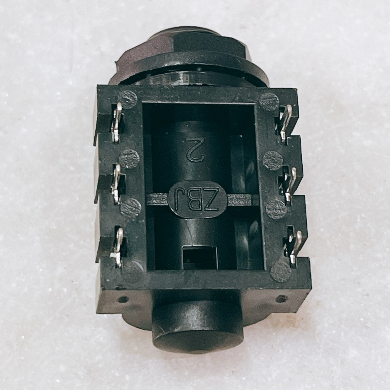 [จำนวน 4 ตัว] Jack Mic , Phone Jack Stereo , แจ็คไมค์ ตัวหนอน 6ขา